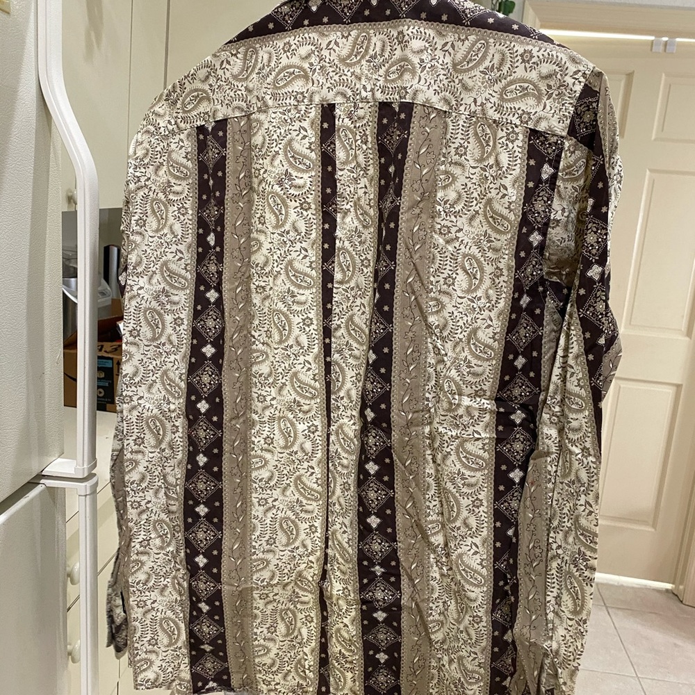 IZ.TU.U button down - Picture 3 of 3
